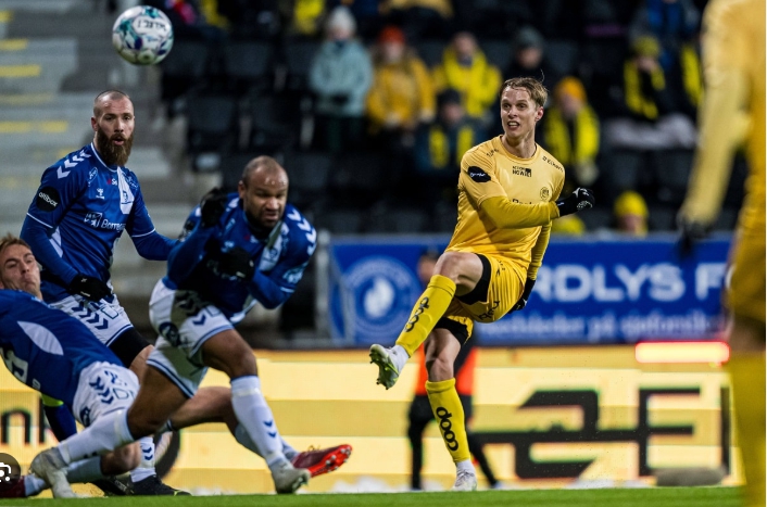 Bodo Glimt vs Sarpsborg – Soi kèo hôm nay 22h00 29/06/2025 – VĐQG Na Uy